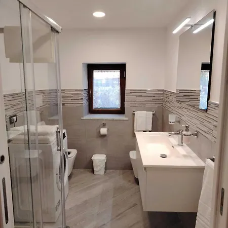 80062 Cute House ميتا